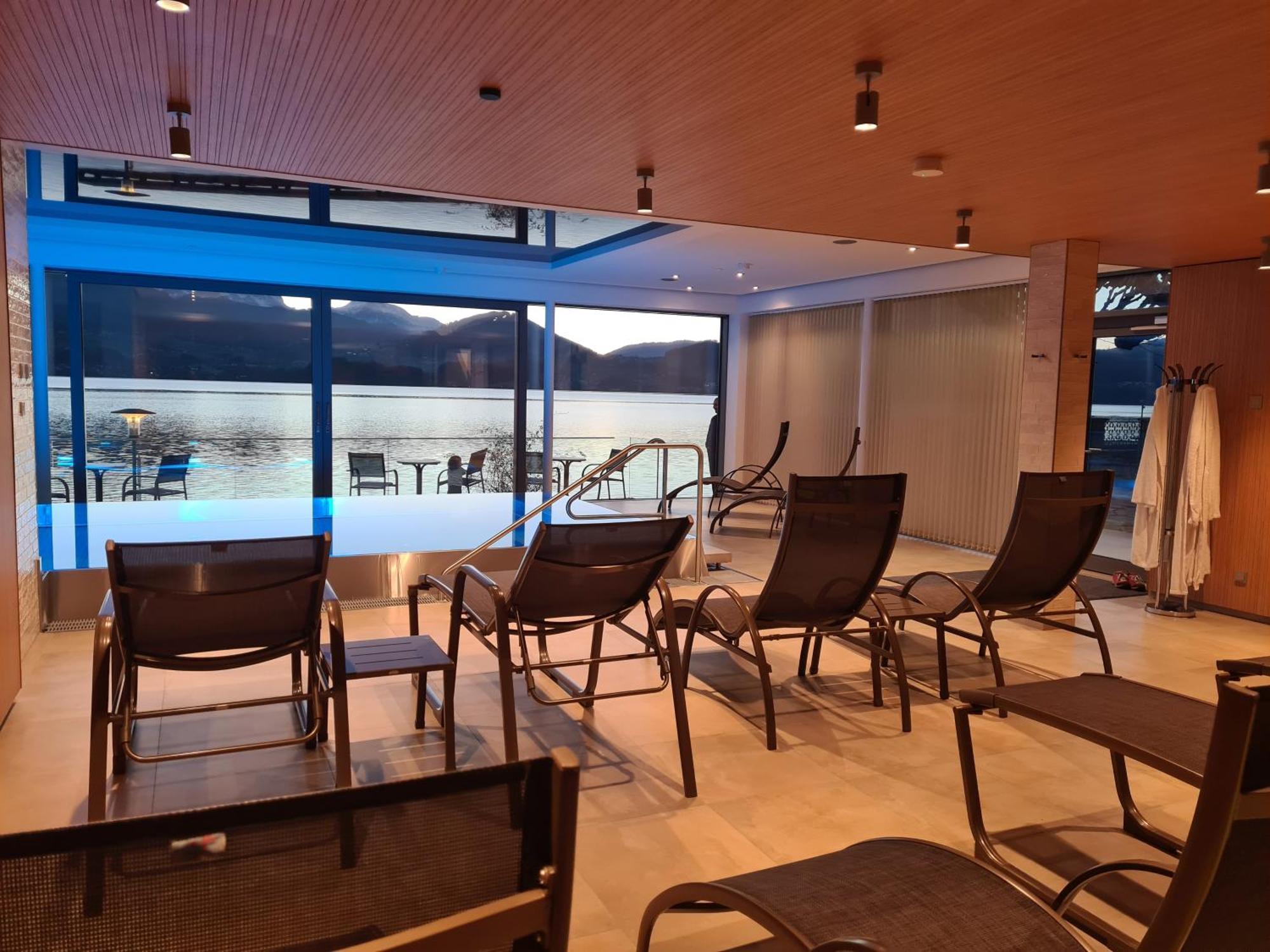 Seegasthof Hois'N Wirt - Hotel Mit Wellnessbereich Gmunden Extérieur photo